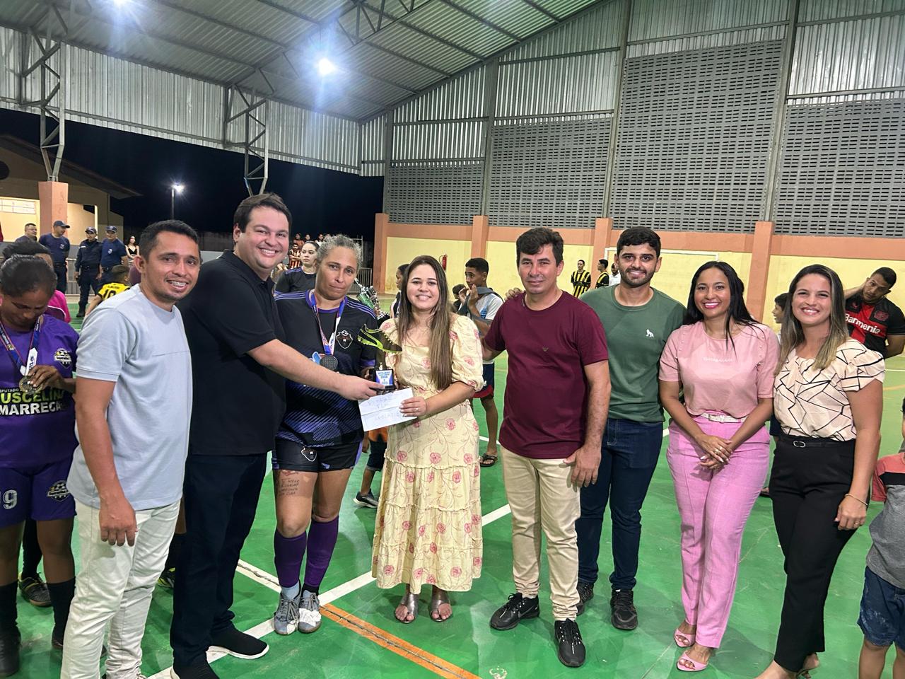 Festividades em comemoração aos 64 de Santa Luzia